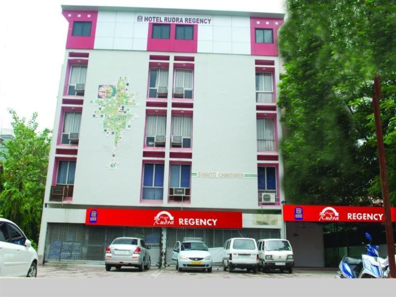 Hotel Rudra Regency Ahmedabad Exterior photo