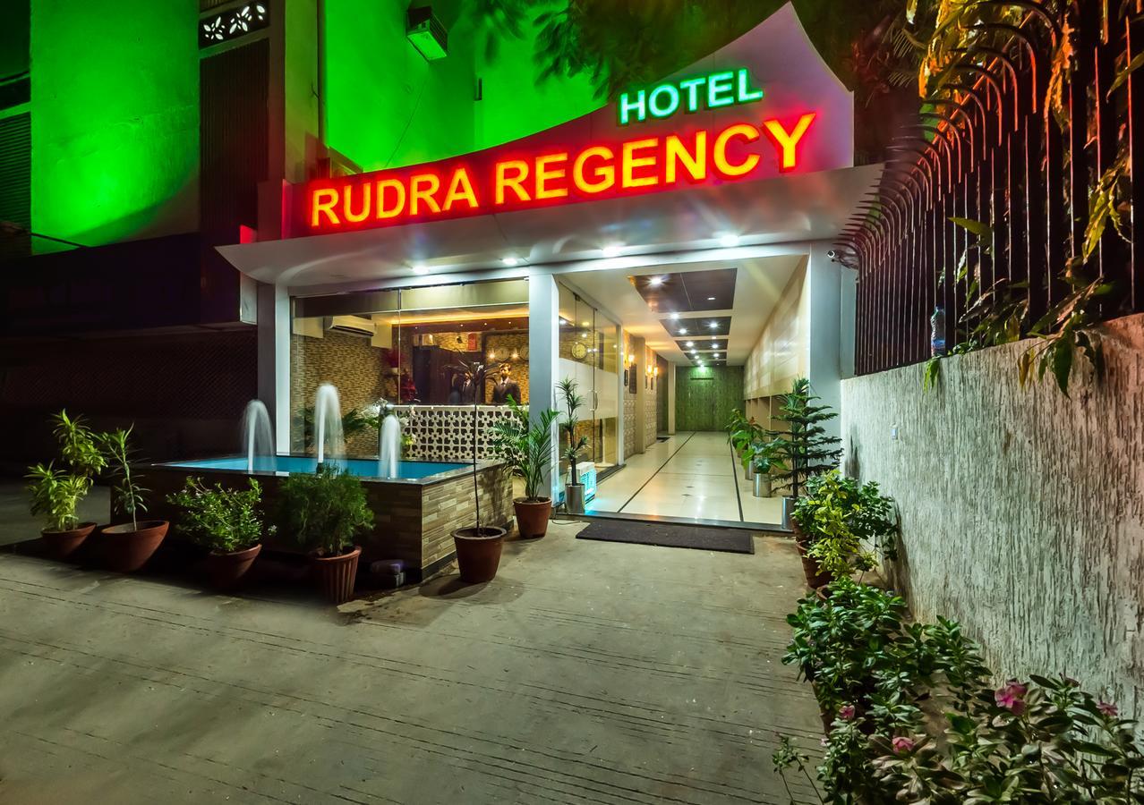 Hotel Rudra Regency Ahmedabad Exterior photo