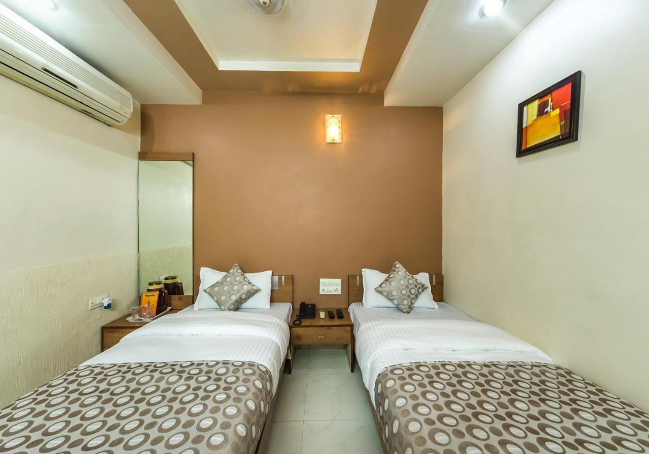 Hotel Rudra Regency Ahmedabad Exterior photo
